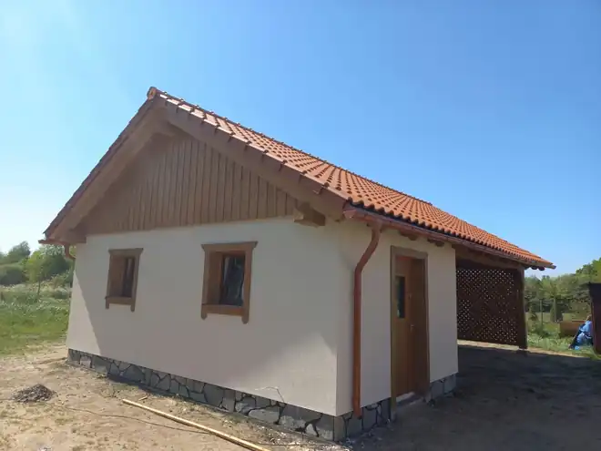 Stara Chata — praca Aliaksandra Kurbana