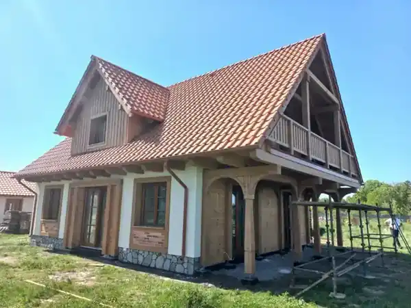 Stara Chata — praca Aliaksandra Kurbana