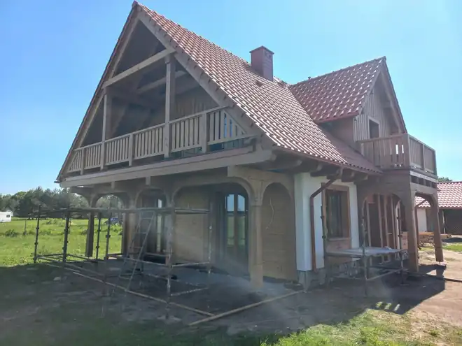 Stara Chata — praca Aliaksandra Kurbana