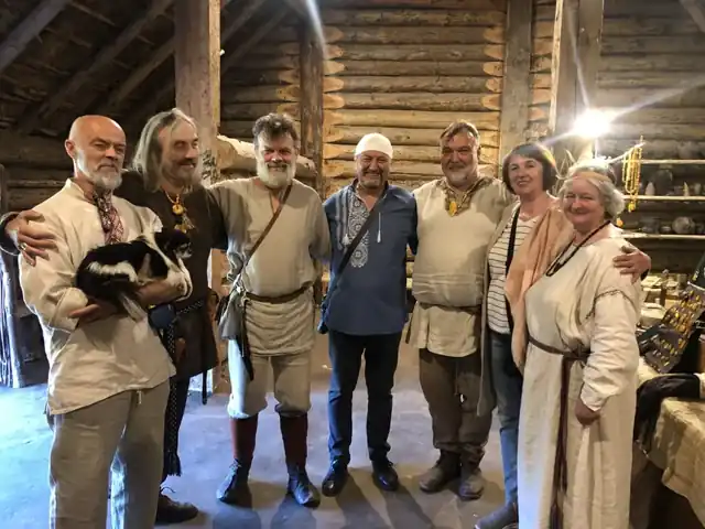 Stara Chata — praca Aliaksandra Kurbana
