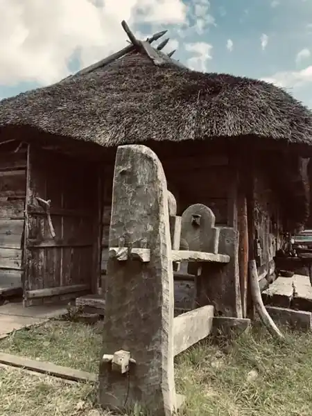 Stara Chata — praca Aliaksandra Kurbana